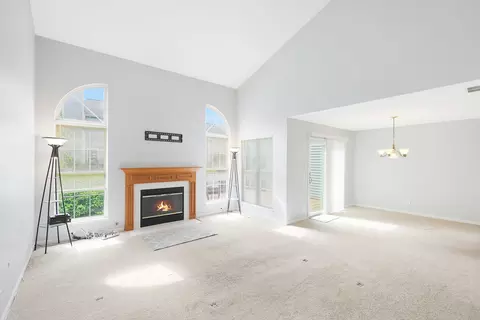 Living - 876 Dandridge Ct, Elgin, IL 60120 photo 2 of 6