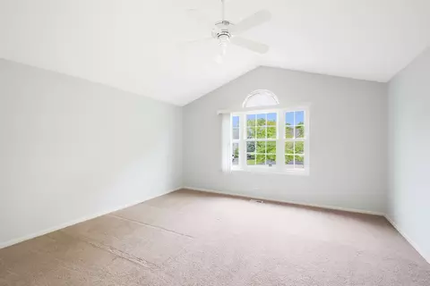 Bedroom - 876 Dandridge Ct, Elgin, IL 60120 photo 1 of 3