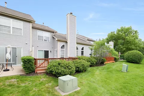 Exterior - 876 Dandridge Ct, Elgin, IL 60120 photo 5 of 5