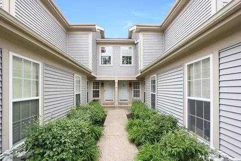 Other - 876 Dandridge Ct, Elgin, IL 60120 photo 2 of 5