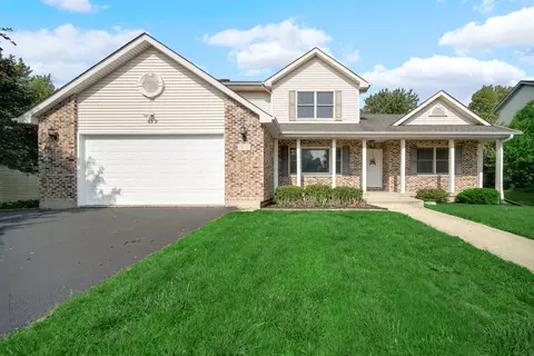 1515 Crayton Cir W, Dekalb, IL 60115