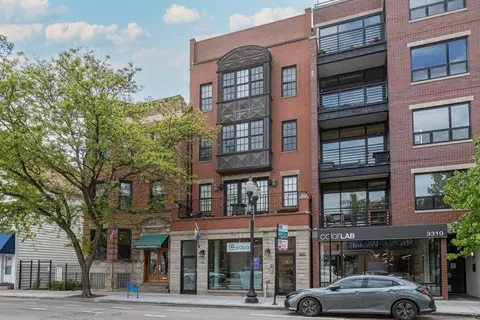 3306 N Halsted St #3, Chicago, IL 60657