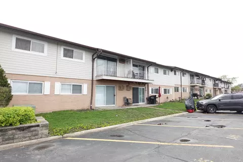 870 E Old Willow Rd #146, Prospect Heights, IL 60070