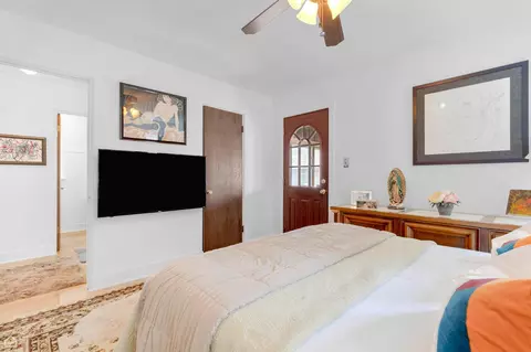 Bedroom - 10407 S Artesian Ave, Chicago, IL 60655 photo 2 of 6