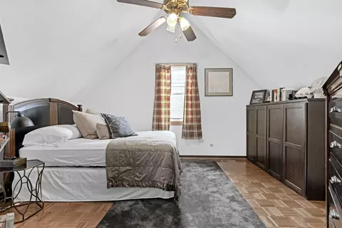 Bedroom - 10407 S Artesian Ave, Chicago, IL 60655 photo 6 of 6