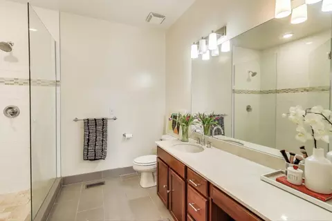 Bath - 335 E Cullerton St, Chicago, IL 60616 photo 1 of 2