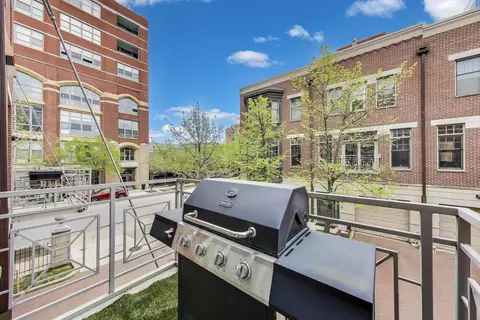 Exterior - 335 E Cullerton St, Chicago, IL 60616 photo 2 of 3