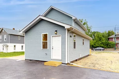 Exterior - 554 E Jackson St, Joliet, IL 60432 photo 5 of 5