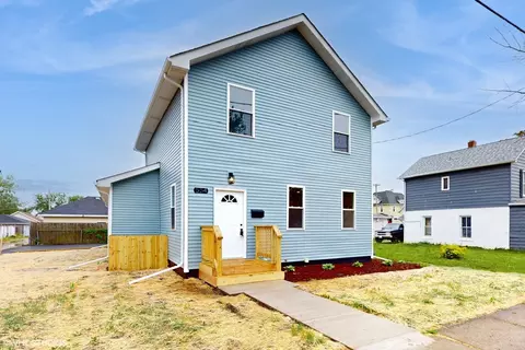554 E Jackson St, Joliet, IL 60432