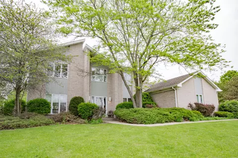 812 Andover Ct, Prospect Heights, IL 60070