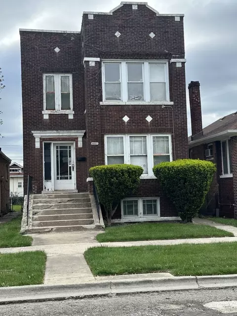 8327 S Crandon Ave, Chicago, IL 60617