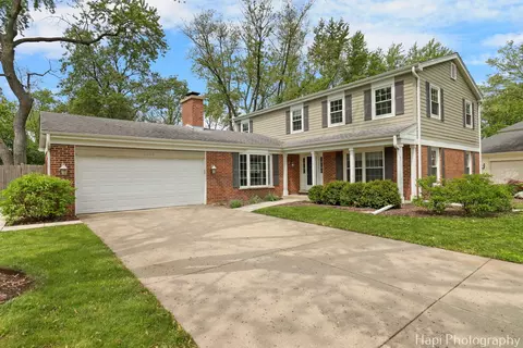 4009 Picardy Dr, Northbrook, IL 60062
