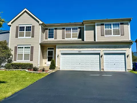 1601 S Lancaster Ln, Libertyville, IL 60048