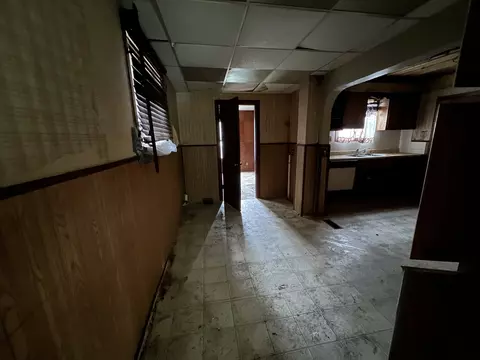 Entry Way - Undisclosed, Kankakee, IL 60901 photo 1 of 2