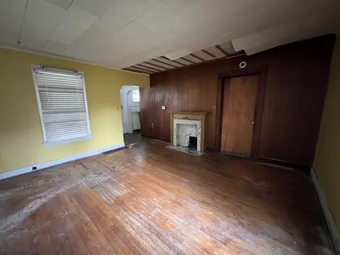 Living - Undisclosed, Kankakee, IL 60901 photo 2 of 4