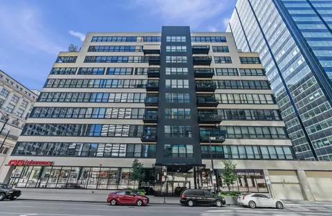 130 S Canal St #412, Chicago, IL 60606