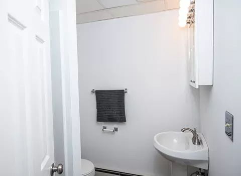 Bath - Undisclosed, Lockport, IL 60441 photo 2 of 2