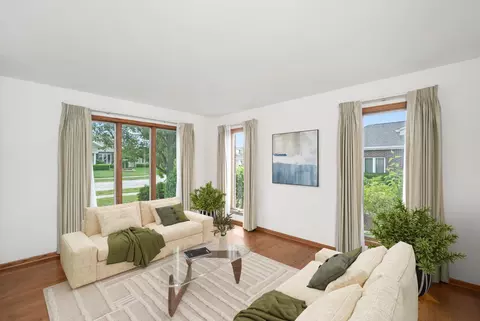 Living - Undisclosed, Oak Forest, IL 60452 photo 1 of 5