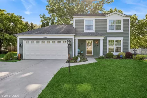 1780 Mission Hills Dr, Elgin, IL 60123