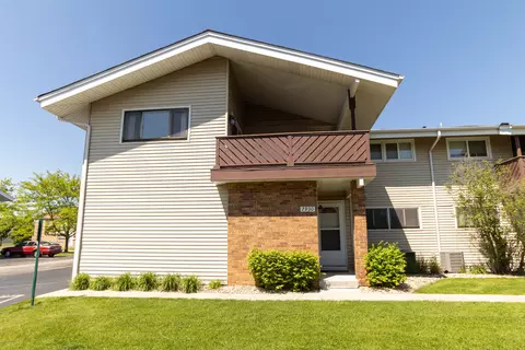 7930 164th Ct #253, Tinley Park, IL 60477