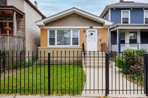 2140 N Tripp Ave, Chicago, IL 60639
