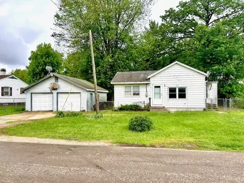 223 Willett Ave, Dixon, IL 61021