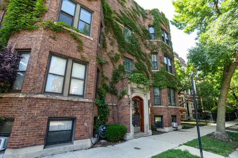 3706 N Lakewood Ave #2N, Chicago, IL 60613