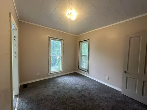 Bedroom - 107 W South St, Morrison, IL 61270 photo 7 of 8