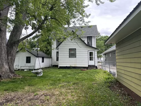 Exterior - 107 W South St, Morrison, IL 61270 photo 1 of 1