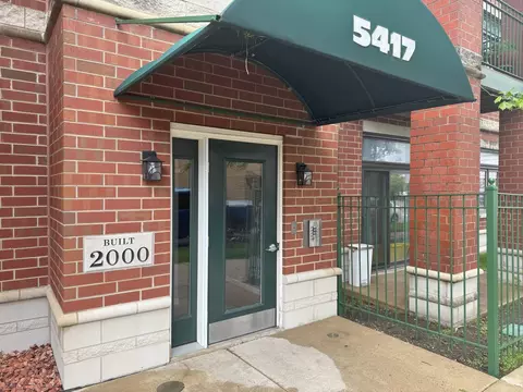 5417 S Melvina Ave #203, Chicago, IL 60638