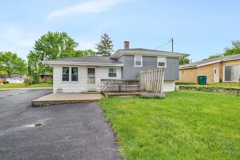 Exterior - 8 Eureka St, Lemont, IL 60439 photo 5 of 6
