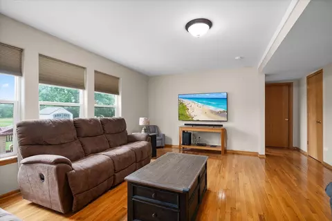 Other - 1508 Parkside Dr, Plainfield, IL 60586 photo 2 of 10
