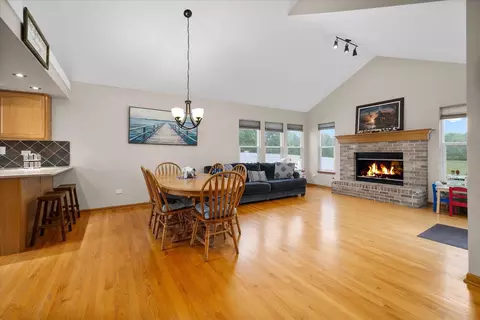 Living - 1508 Parkside Dr, Plainfield, IL 60586 photo 4 of 4