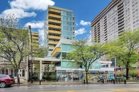 1580 Sherman Ave #1006, Evanston, IL 60201
