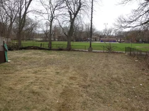 Exterior - 2523 E 97th Pl, Chicago, IL 60617 photo 3 of 4
