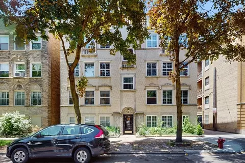 7360 N Damen Ave #1S, Chicago, IL 60645