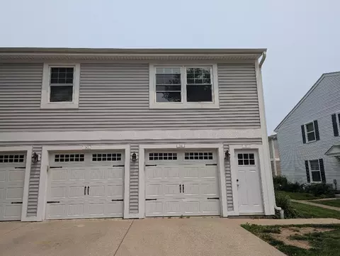 241 Sunset Ct #241, Vernon Hills, IL 60061