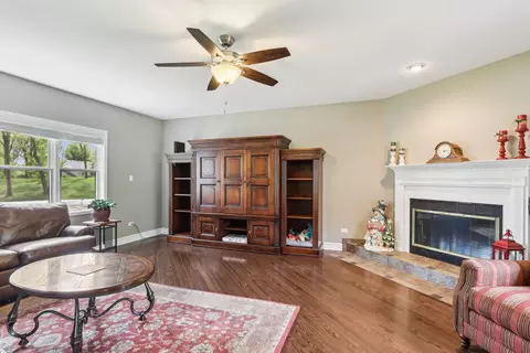 2902 Pleasant Dr, Mchenry, IL 60051 photo 8