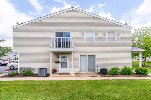 Exterior - 335 Marcia Ct #D, Bartlett, IL 60103 photo 2 of 4