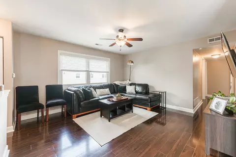 Living - 335 Marcia Ct #D, Bartlett, IL 60103 photo 2 of 2