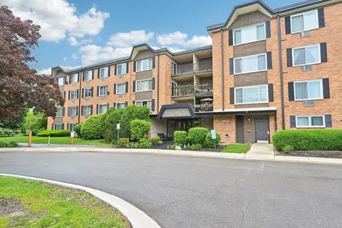 1116 S New Wilke Rd #408, Arlington Heights, IL 60005