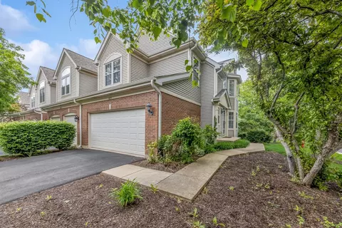 6173 Dixon Dr, Lisle, IL 60532