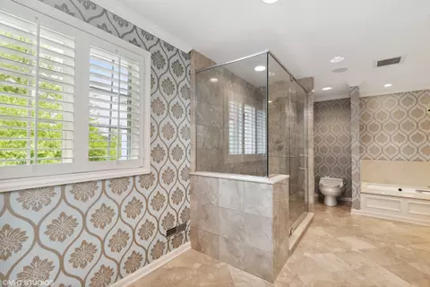 Bath - 770 E Westminster Rd, Lake Forest, IL 60045 photo 4 of 7
