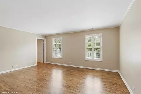 Living - 770 E Westminster Rd, Lake Forest, IL 60045 photo 5 of 5