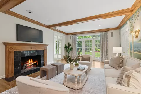 Living - 770 E Westminster Rd, Lake Forest, IL 60045 photo 4 of 5