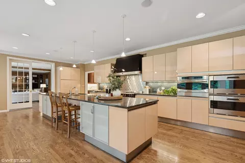 Kitchen - 770 E Westminster Rd, Lake Forest, IL 60045 photo 1 of 6