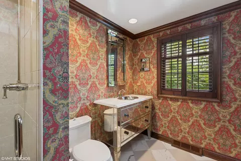 Bath - 770 E Westminster Rd, Lake Forest, IL 60045 photo 1 of 7