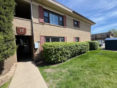 17 King Arthur Ct #7, Northlake, IL 60164