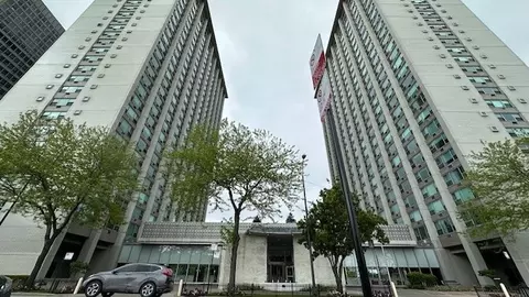 3600 N Lake Shore Dr #707, Chicago, IL 60613