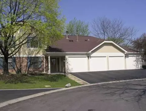 1182 Middlebury Ln #D1, Wheeling, IL 60090